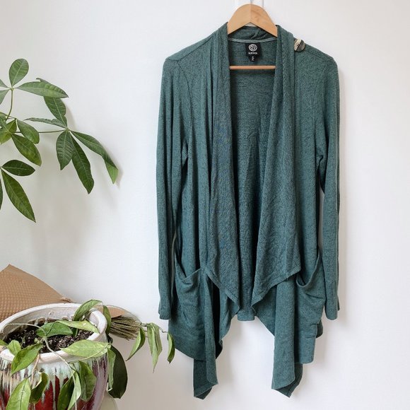 BOBEAU GREEN/BLUE RELAXED CARDIGAN SWEATER WITH CROSS OVER BUTTON - Picture 1 of 3